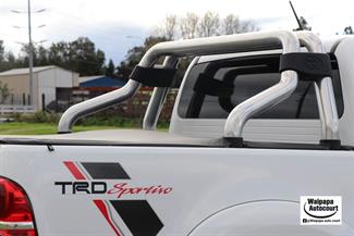 2015 Toyota Hilux - Thumbnail