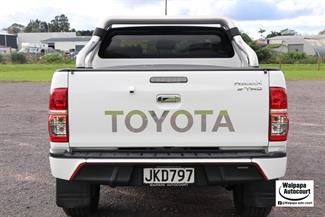 2015 Toyota Hilux - Thumbnail