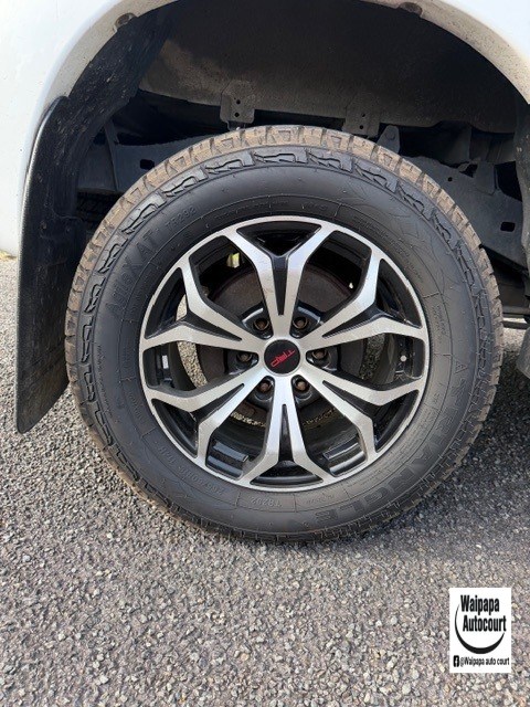 2015 Toyota Hilux
