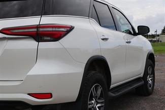 2022 Toyota Fortuner - Thumbnail