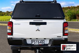 2023 Mitsubishi Triton - Thumbnail