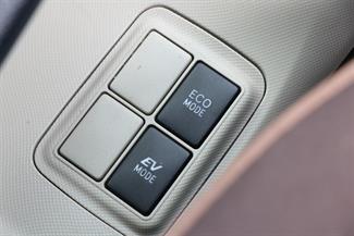 2014 Toyota Aqua - Thumbnail