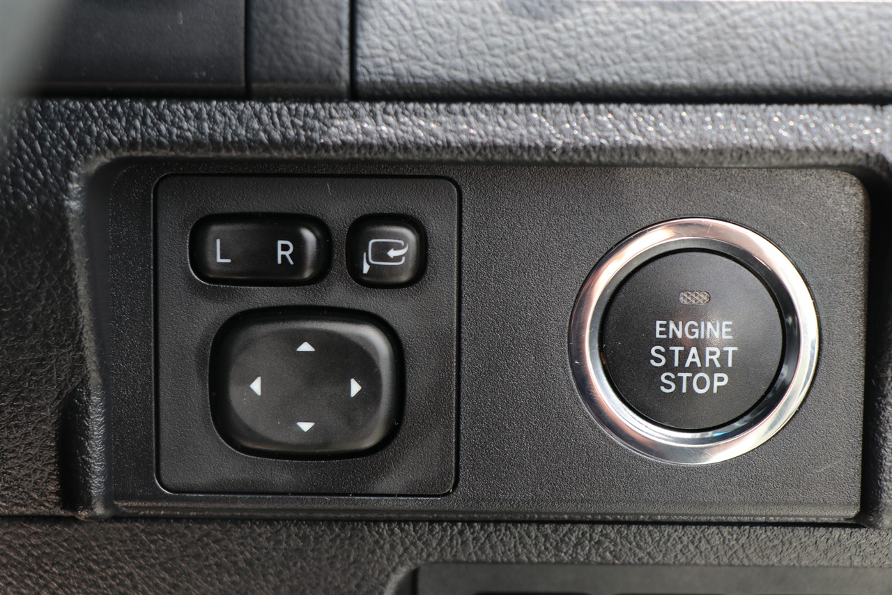 2016 Toyota Landcruiser