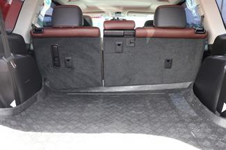 2016 Toyota Landcruiser - Thumbnail