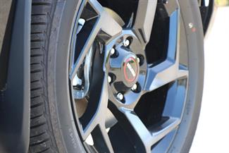 2025 Isuzu MU-X - Thumbnail