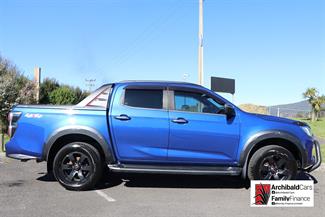 2022 Isuzu D-Max - Thumbnail
