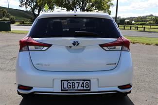 2018 Toyota Corolla - Thumbnail