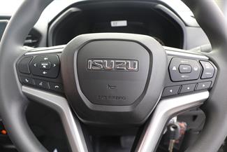 2025 Isuzu D-Max - Thumbnail