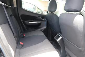 2022 Mitsubishi Triton - Thumbnail