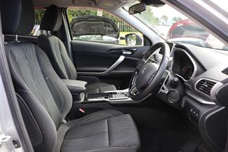 2018 Mitsubishi Eclipse Cross - Thumbnail