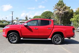 2020 Mitsubishi Triton - Thumbnail