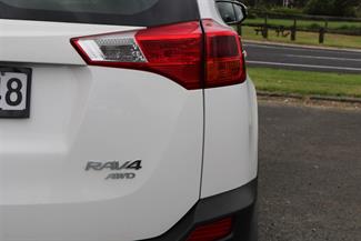 2013 Toyota RAV4 - Thumbnail