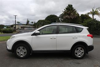 2013 Toyota RAV4 - Thumbnail