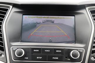 2017 Hyundai Santa Fe - Thumbnail